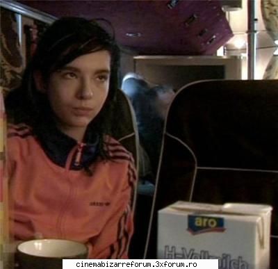 have fun with bill bill:in are gand continuu ora despre fata aia   mai mic zis ceva?? bill:cn
