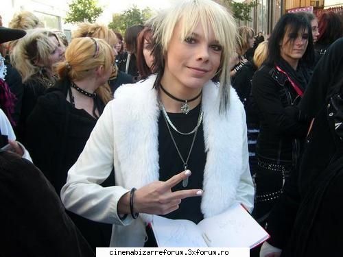 :d 
i like him:x pics