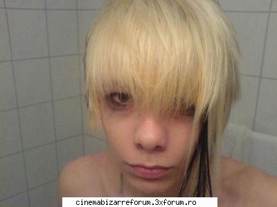 Have fun with Kiro - K ma fa odata poza ca tre sa ma duk sa`mi fak dush - >>KIRO<<